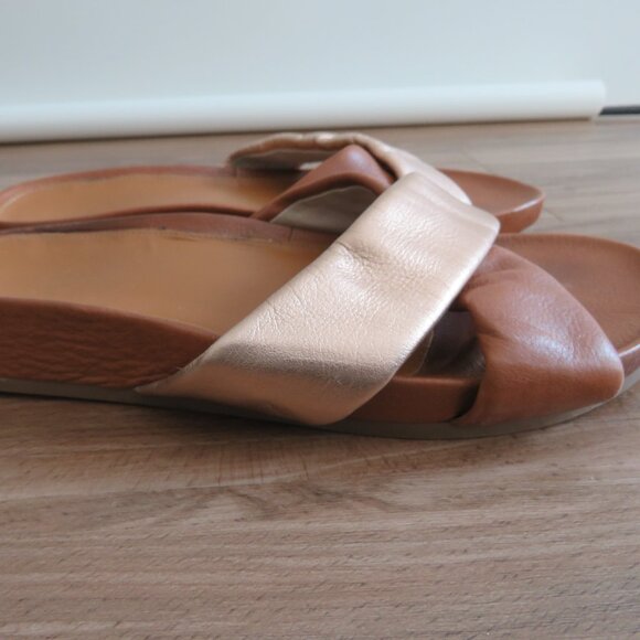 COLE HAAN Arielle Cross Over Slide Sandals in Gold Tan Leather Minimal Size 8.5 - Picture 10 of 15